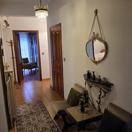 Οικογενειακο διαμερισμα στα Τρικαλα * Трикала