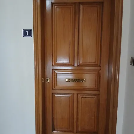 Οικογενειακο διαμερισμα στα Τρικαλα Апартаменты